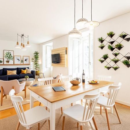 Joivy Chiado Self Check-In 2-Br Flat With Parking Leilighet Lisboa Eksteriør bilde