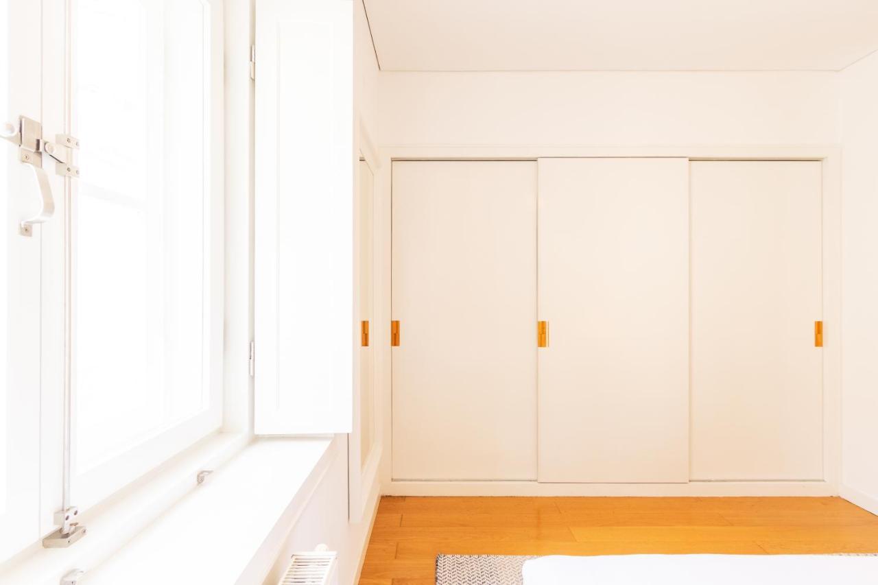 Joivy Chiado Self Check-In 2-Br Flat With Parking Leilighet Lisboa Eksteriør bilde