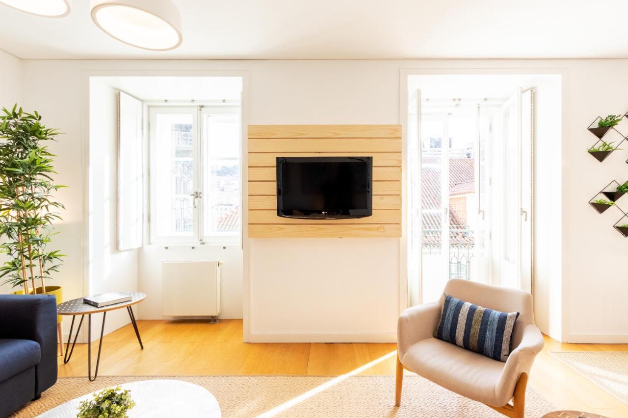 Joivy Chiado Self Check-In 2-Br Flat With Parking Leilighet Lisboa Eksteriør bilde