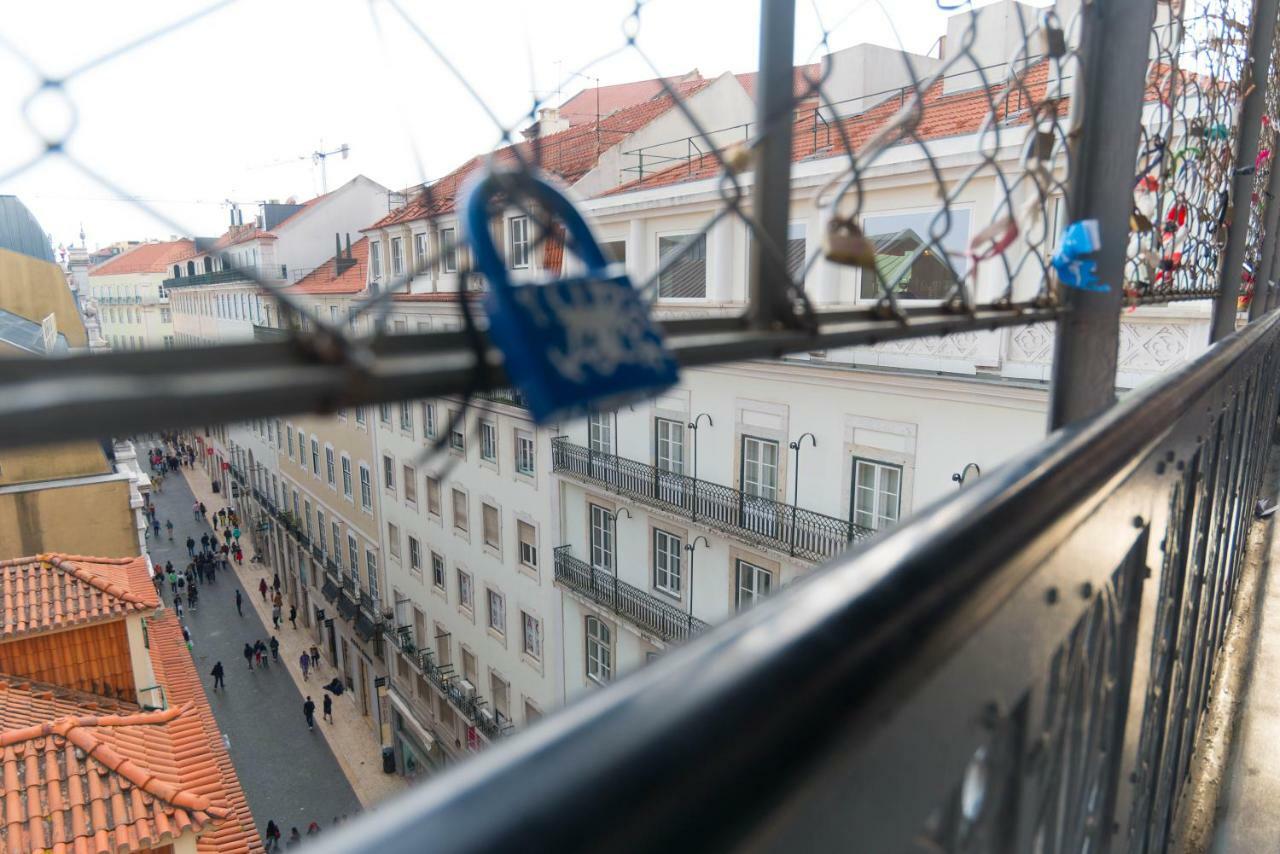 Joivy Chiado Self Check-In 2-Br Flat With Parking Leilighet Lisboa Eksteriør bilde